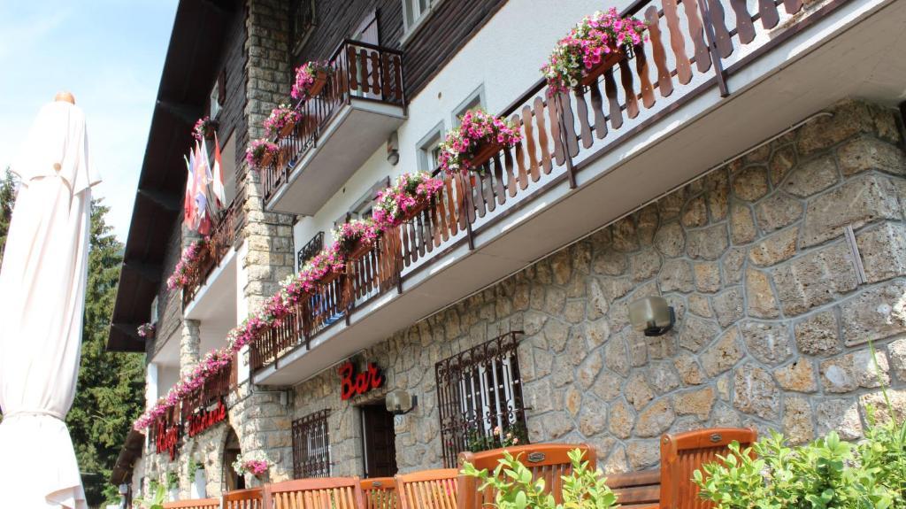 Hotel Des Alpes Castione della Presolana Ngoại thất bức ảnh